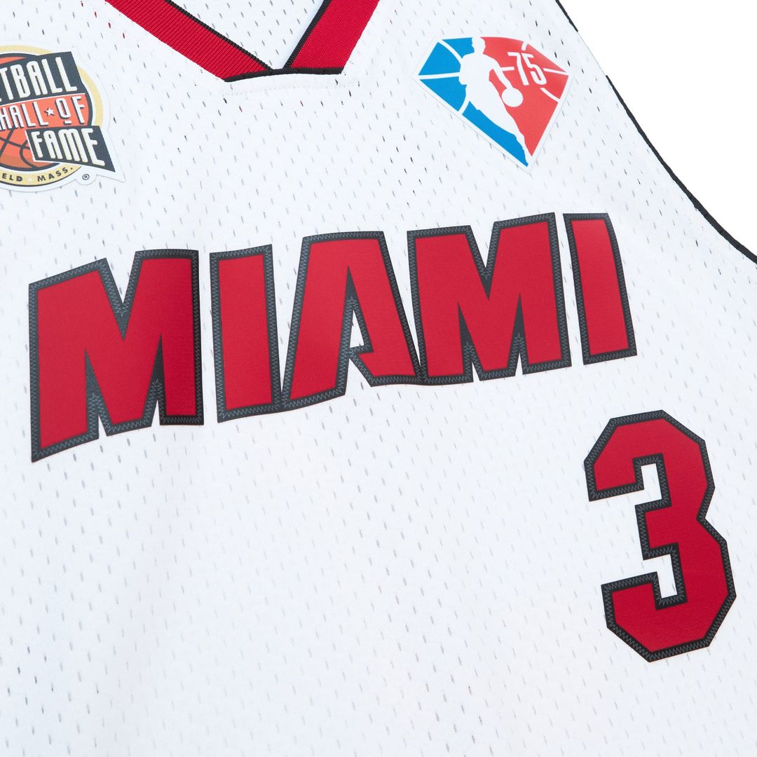 Dwyane Wade Miami Heat Mitchell & Ness Unisex Hall of Fame Class of 2023 Throwback Swingman Jersey - White