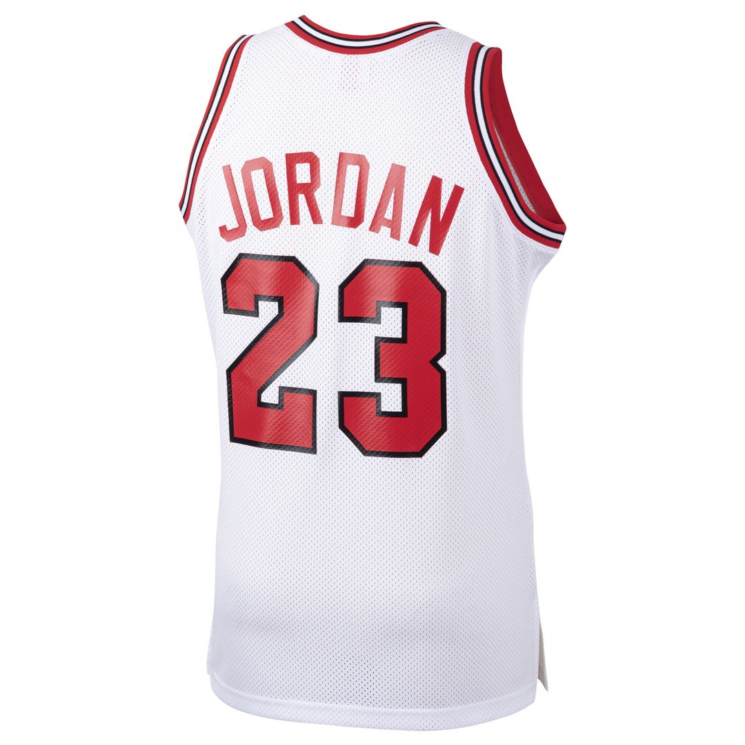 Michael Jordan Chicago Bulls Mitchell & Ness 1984/85 Hardwood Classics Rookie Authentic Jersey - White