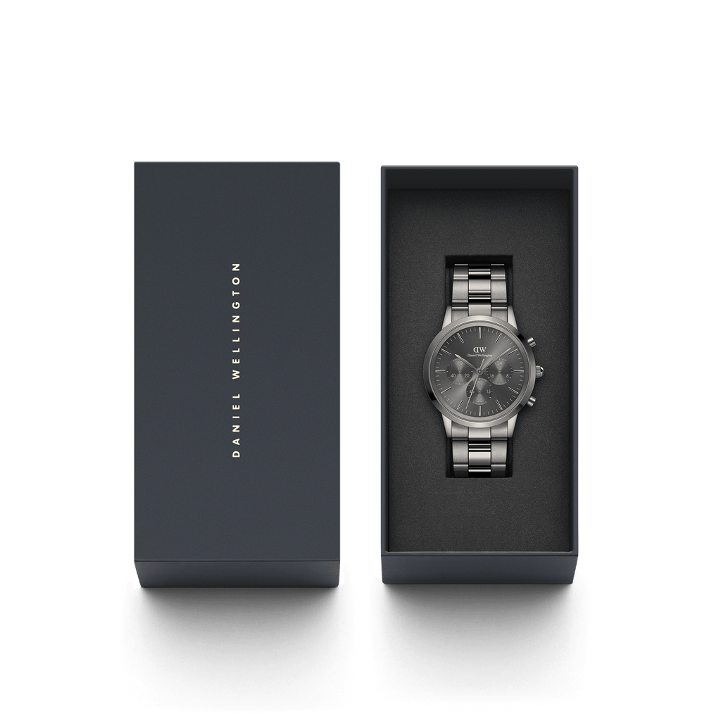 Iconic Chronograph Link Graphite