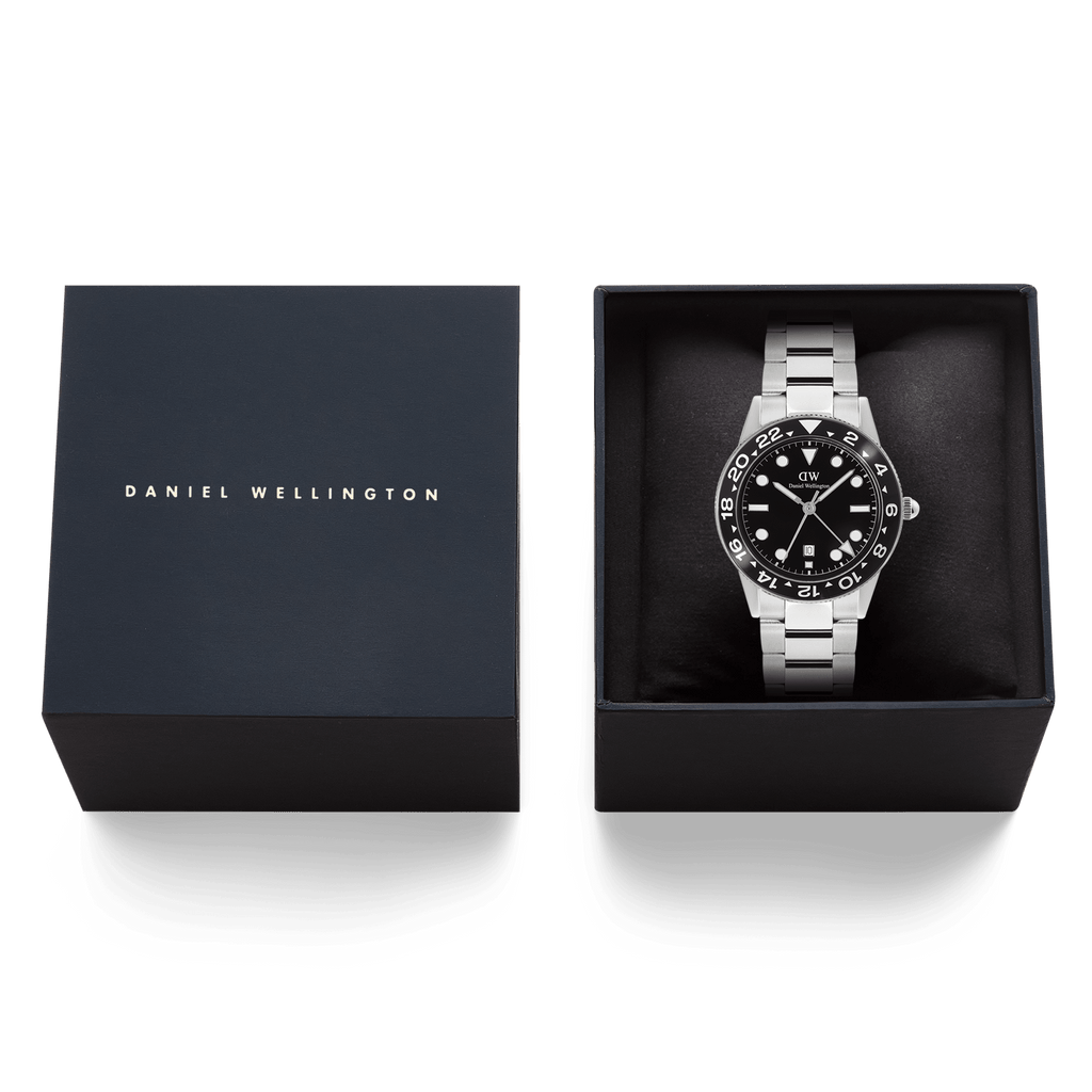 Iconic GMT Link Black Ceramic Bezel Silver